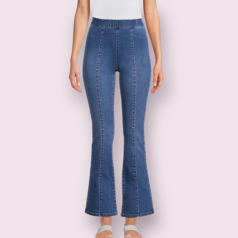 No Boundaries Juniors Pull On L Flare Jeggings in Medium Wash